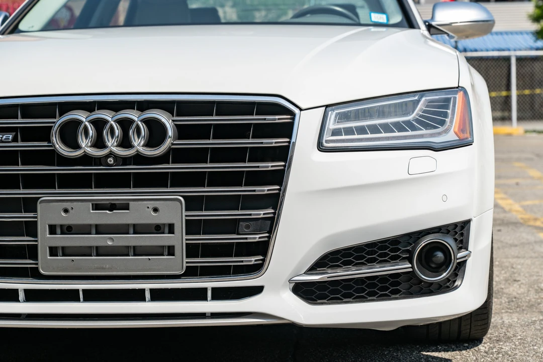 2015 Audi D4 S8 - Image 13 of 31