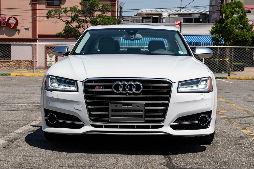 2015 Audi D4 S8 - Image 11 of 31