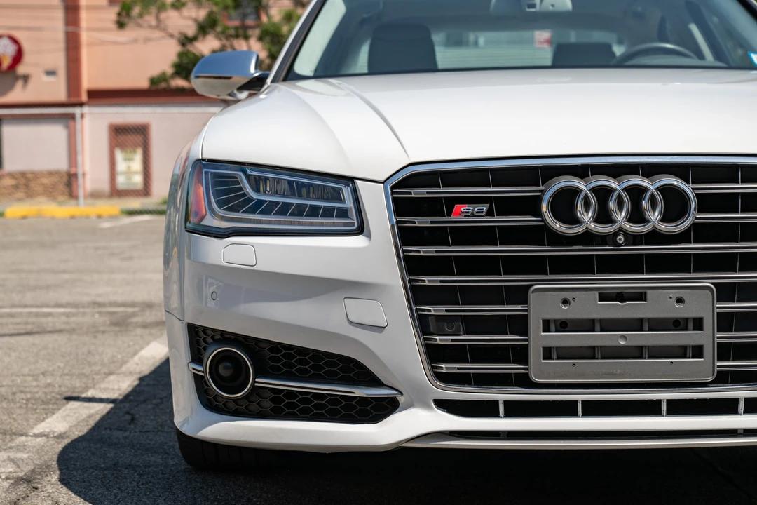 2015 Audi D4 S8 - Image 12 of 31