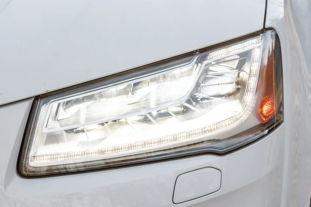 2015 Audi D4 S8 - Image 27 of 31