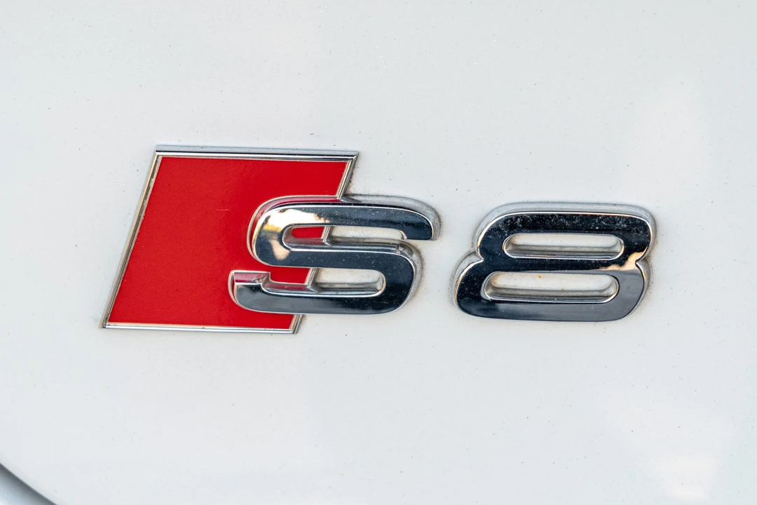 2015 Audi D4 S8 - Image 28 of 31