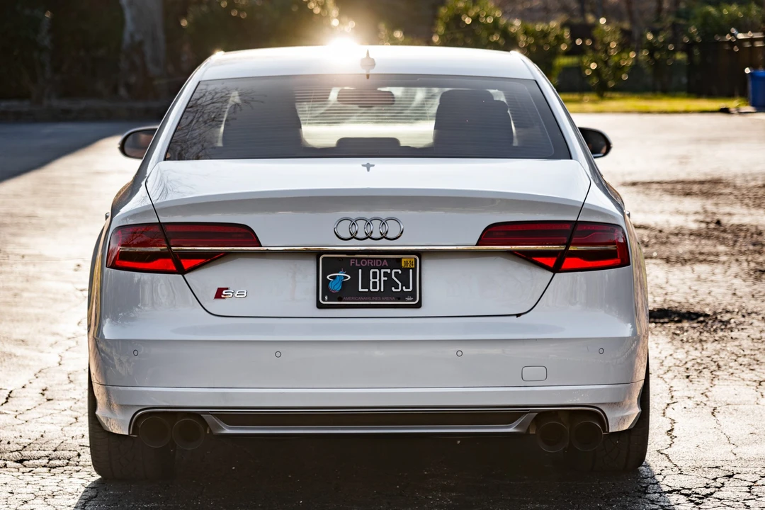 2015 Audi D4 S8 - Image 5 of 31
