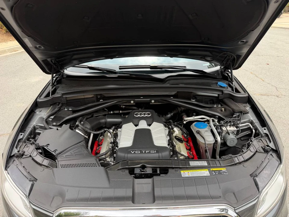 2015 Audi 8R SQ5 - Image 12 of 16