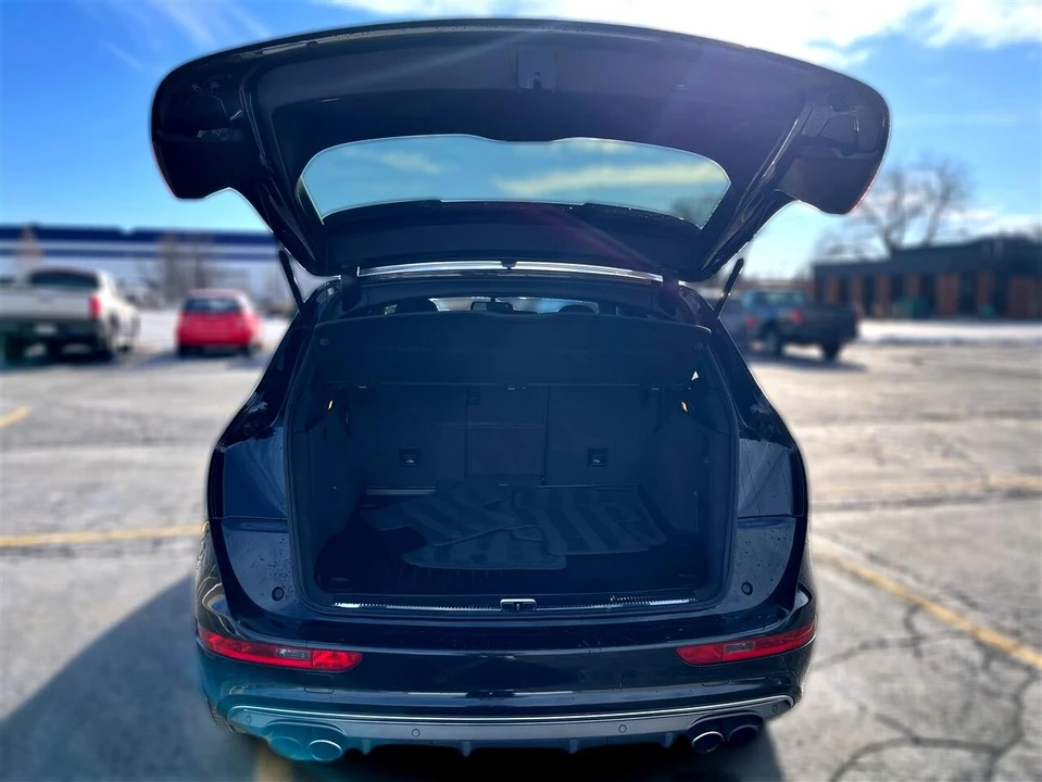 2015 Audi 8R SQ5 - Image 13 of 21