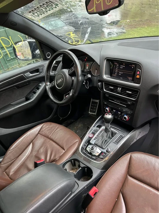 2015 Audi 8R SQ5 - Image 6 of 8