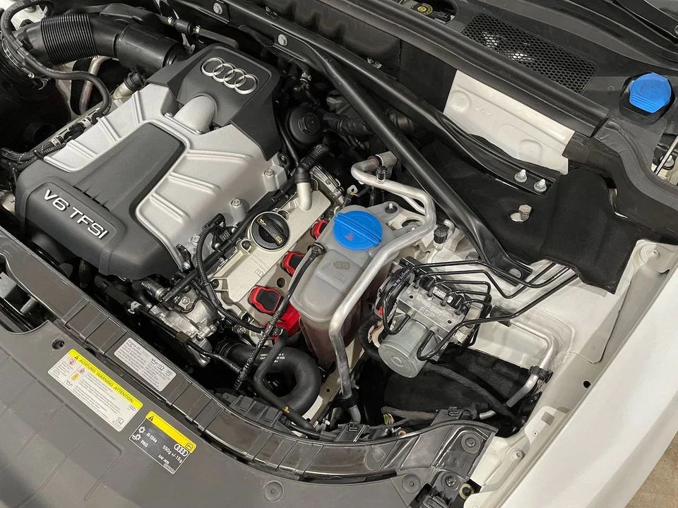 2015 Audi 8R SQ5 - Image 18 of 20