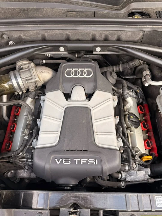 2015 Audi 8R SQ5 - Image 14 of 19