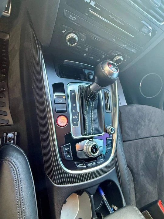 2015 Audi 8R SQ5 - Image 11 of 23