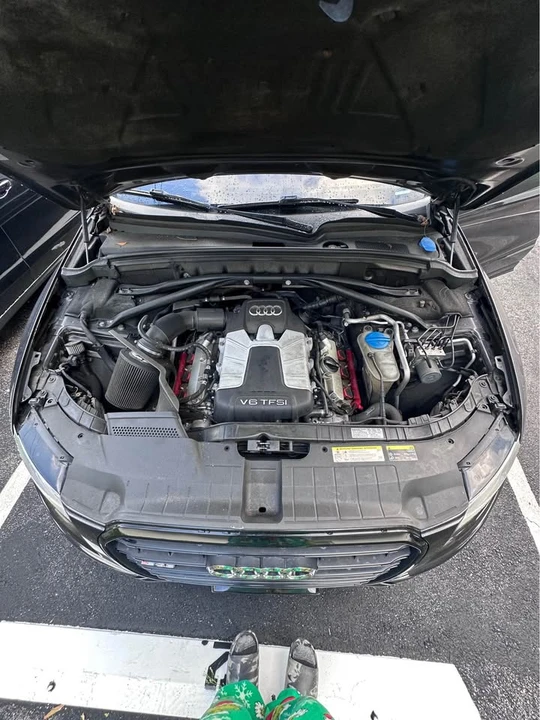 2015 Audi 8R SQ5 - Image 9 of 9