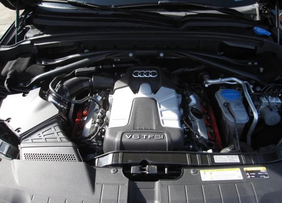 2015 Audi 8R SQ5 - Image 12 of 13