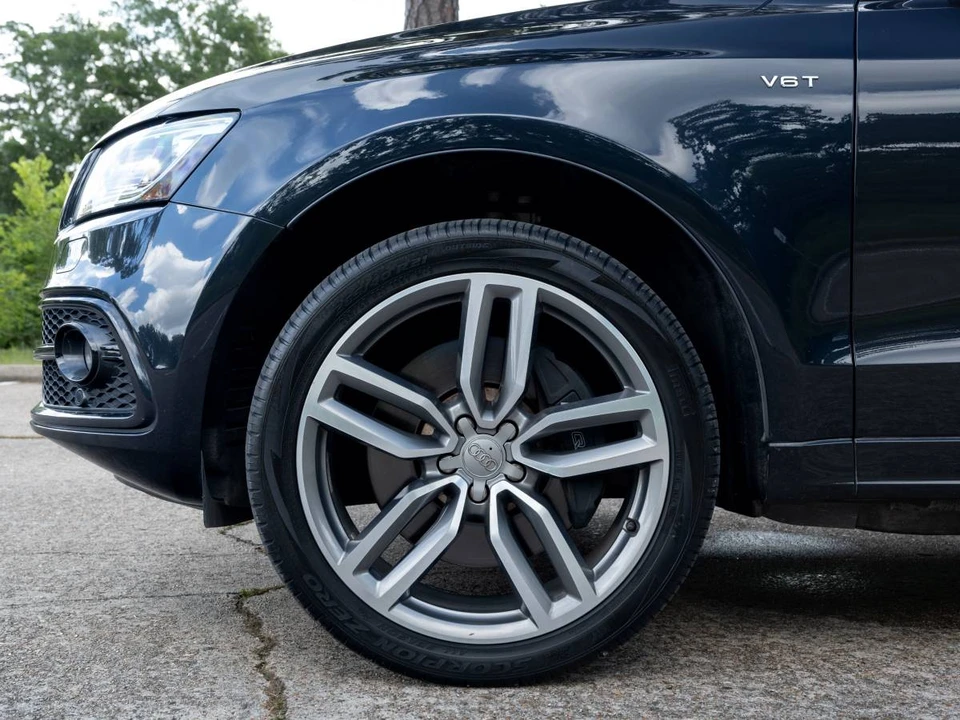 2015 Audi 8R SQ5 - Image 11 of 24