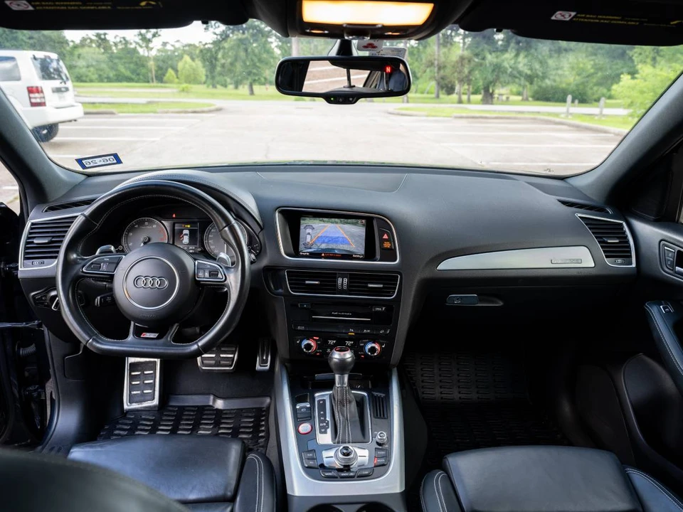 2015 Audi 8R SQ5 - Image 18 of 24