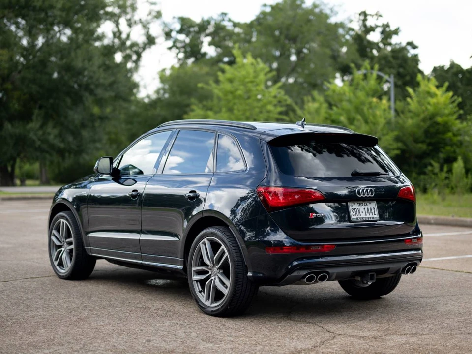 2015 Audi 8R SQ5 - Image 5 of 24