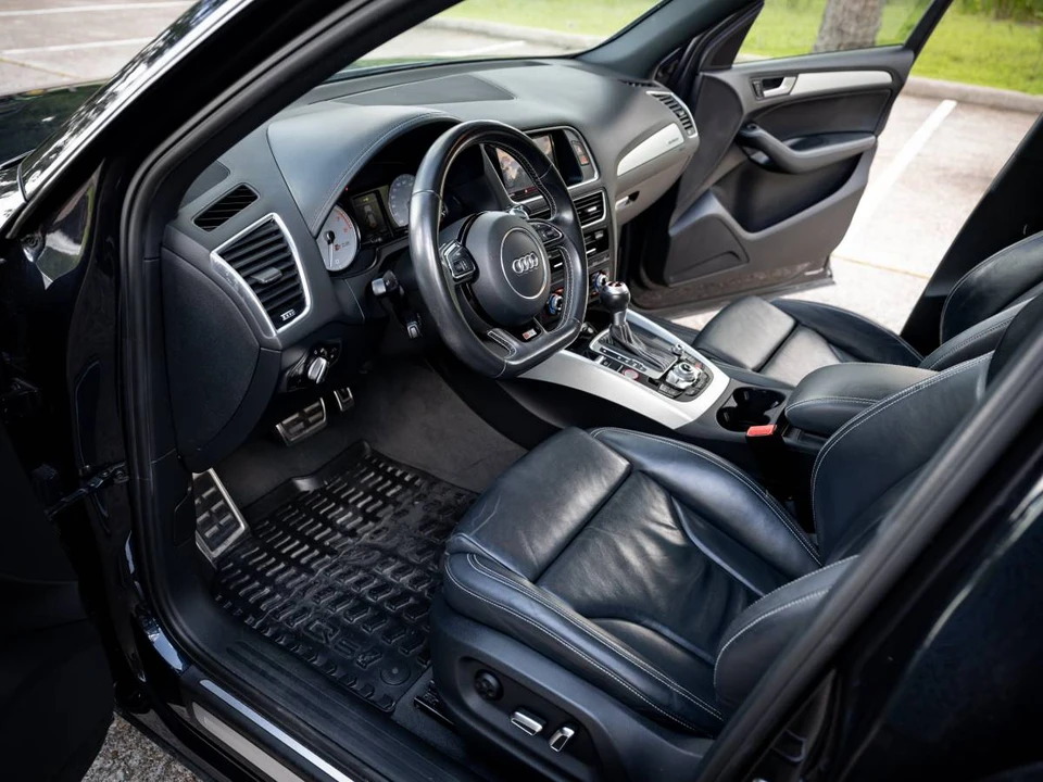 2015 Audi 8R SQ5 - Image 19 of 24