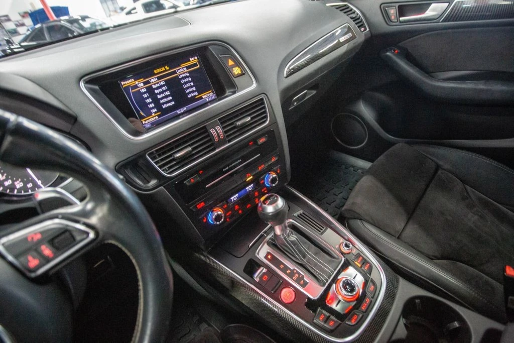 2015 Audi 8R SQ5 - Image 6 of 9