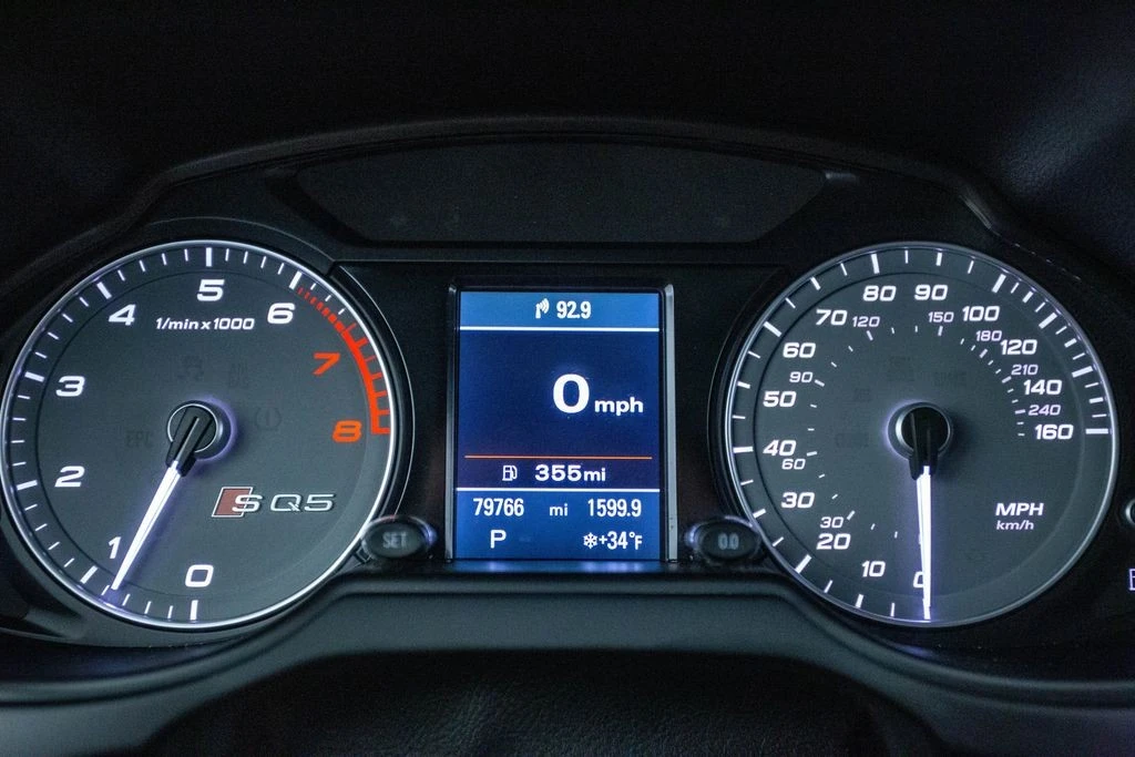 2015 Audi 8R SQ5 - Image 9 of 12