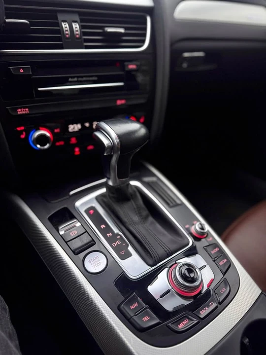 2015 Audi B8 A4 - Image 12 of 16