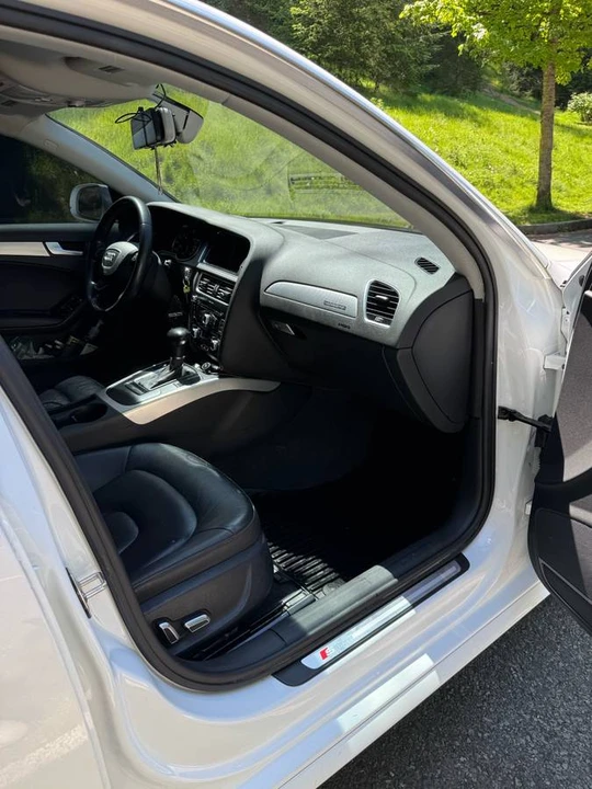 2015 Audi B8 A4 - Image 10 of 11