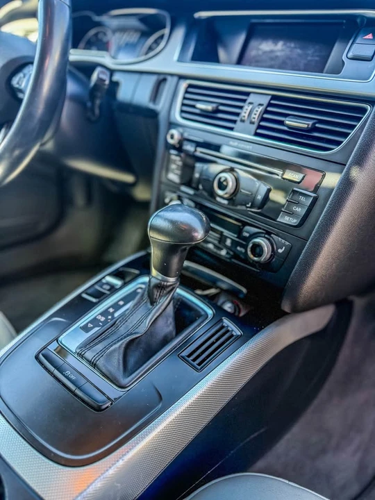 2015 Audi B8 A4 - Image 9 of 12