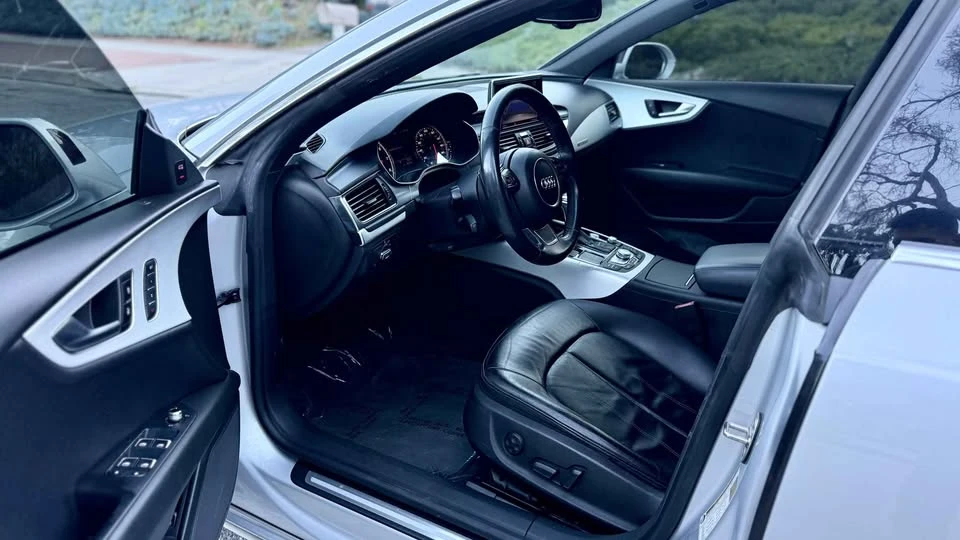 2015 Audi C7 A7 - Image 5 of 17