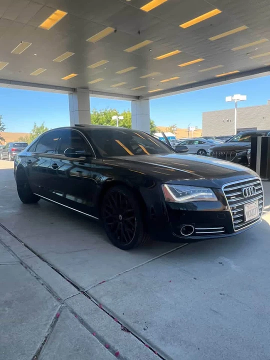 2015 Audi D4 A8 - Image 2 of 2