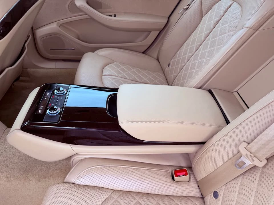 2015 Audi D4 A8 - Image 6 of 10