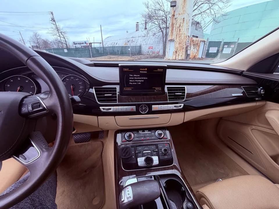 2015 Audi D4 A8 - Image 9 of 10