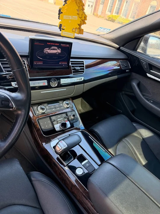2015 Audi D4 A8 - Image 10 of 15