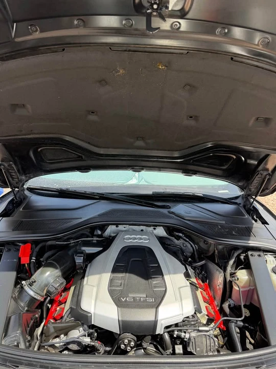 2015 Audi D4 A8 - Image 2 of 8