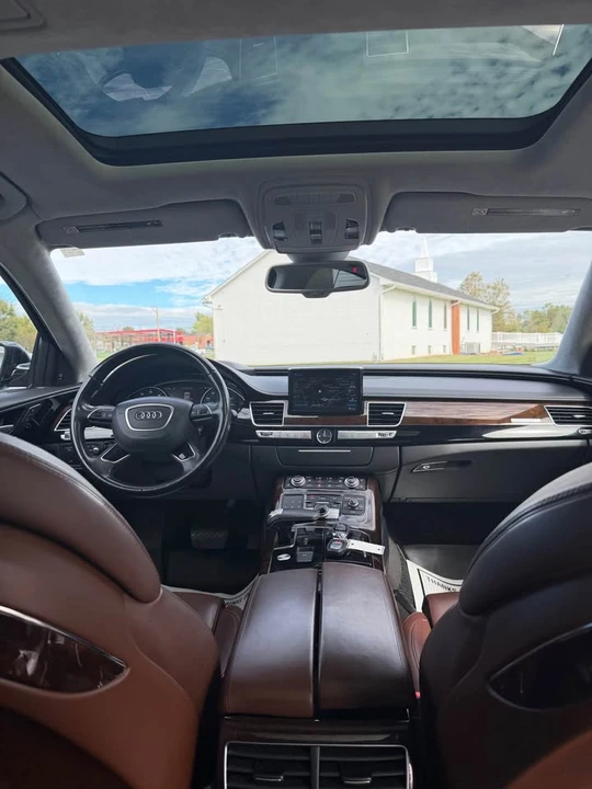 2015 Audi D4 A8 - Image 8 of 12