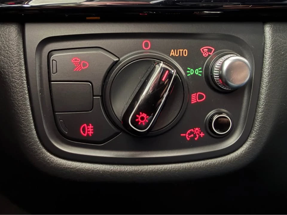 2015 Audi D4 A8 - Image 10 of 20