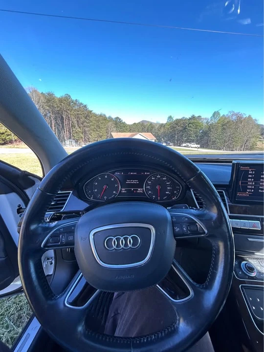 2015 Audi D4 A8 - Image 10 of 10