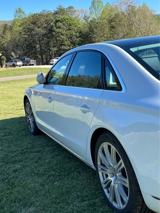 2015 Audi D4 A8 - Image 4 of 10