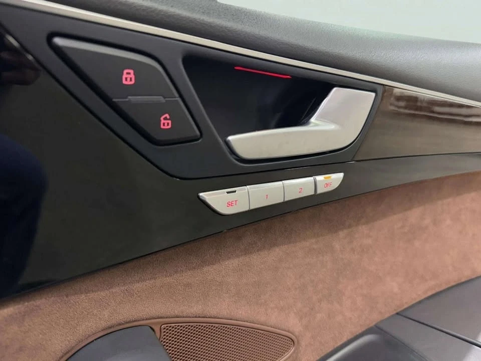 2015 Audi D4 A8 - Image 14 of 19