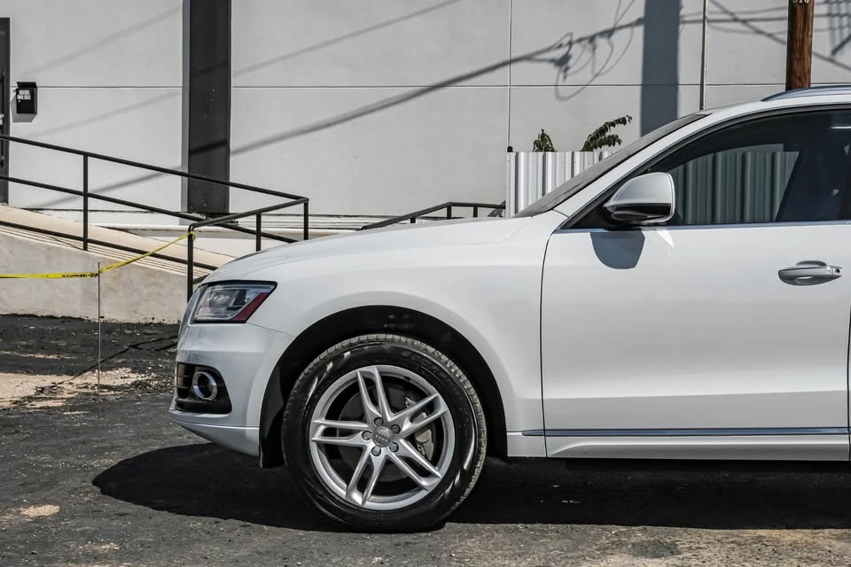 2015 Audi 8R Q5 - Image 8 of 15