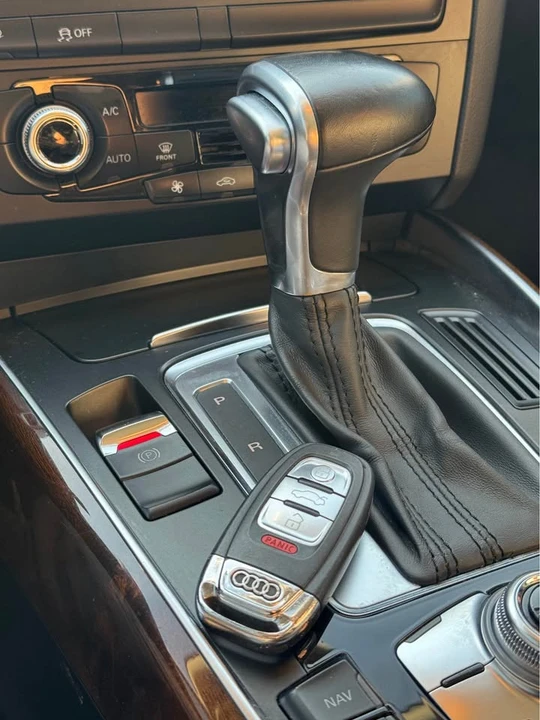 2015 Audi 8R Q5 - Image 17 of 17