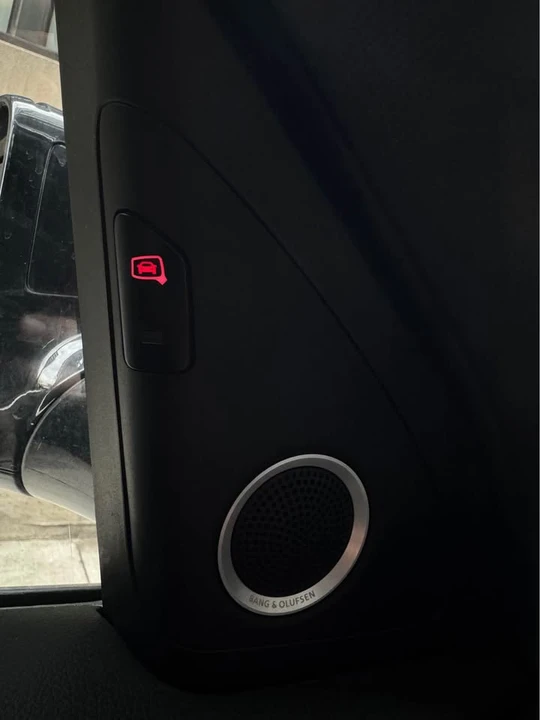 2015 Audi 8R Q5 - Image 10 of 13