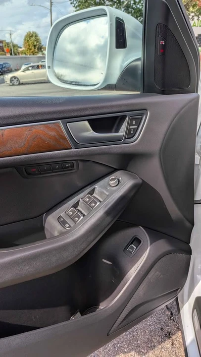 2015 Audi 8R Q5 - Image 8 of 15