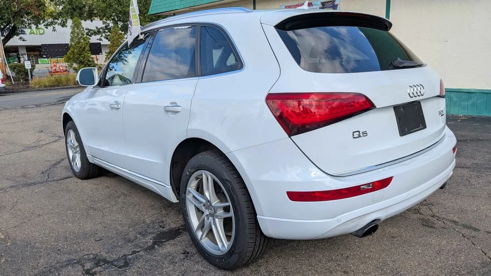 2015 Audi 8R Q5 - Image 5 of 15