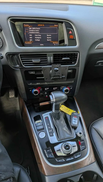 2015 Audi 8R Q5 - Image 10 of 15