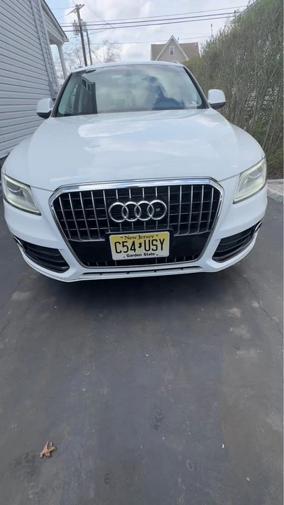 2015 Audi 8R Q5 - Image 2 of 13