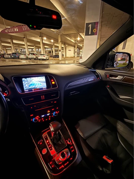 2015 Audi 8R Q5 - Image 8 of 14