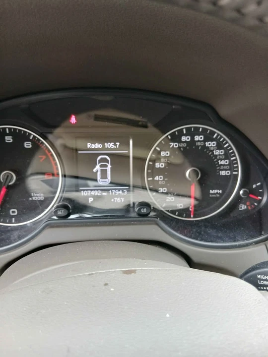 2015 Audi 8R Q5 - Image 8 of 8