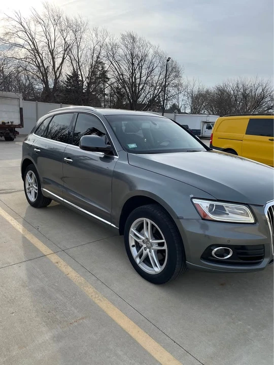 2015 Audi 8R Q5 - Image 2 of 10