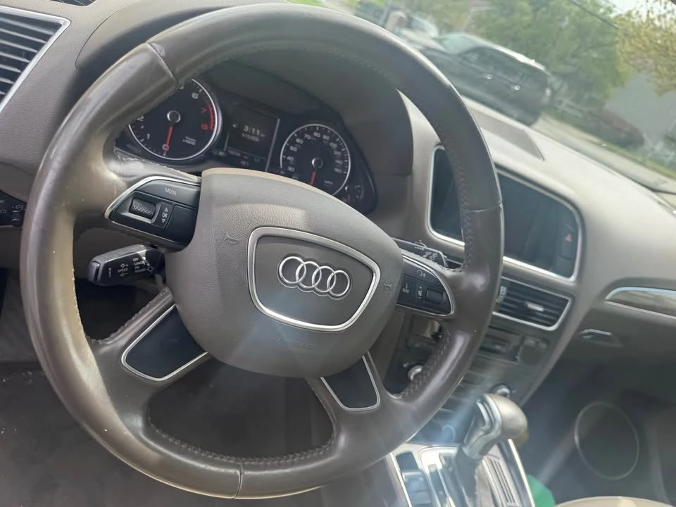 2015 Audi 8R Q5 - Image 8 of 9