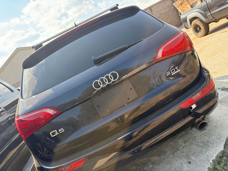 2015 Audi 8R Q5 - Image 2 of 20