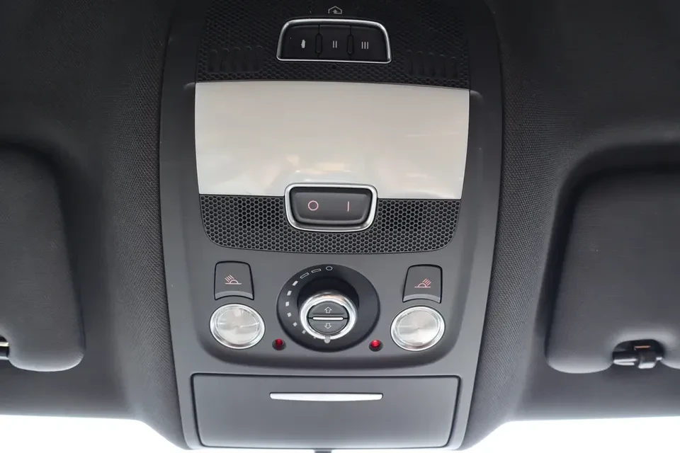 2015 Audi 8R Q5 - Image 19 of 20