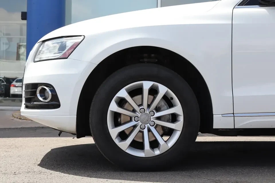 2015 Audi 8R Q5 - Image 10 of 20