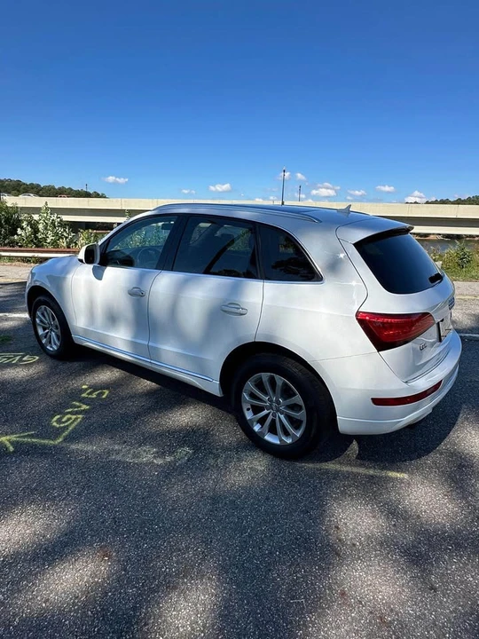 2015 Audi 8R Q5 - Image 2 of 15