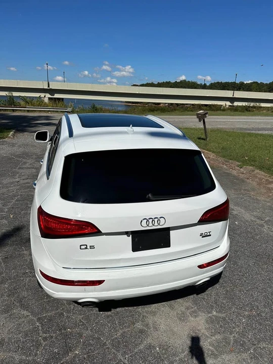 2015 Audi 8R Q5 - Image 9 of 15